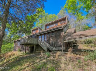 8833 Cove Point Ln, Knoxville, TN 37922