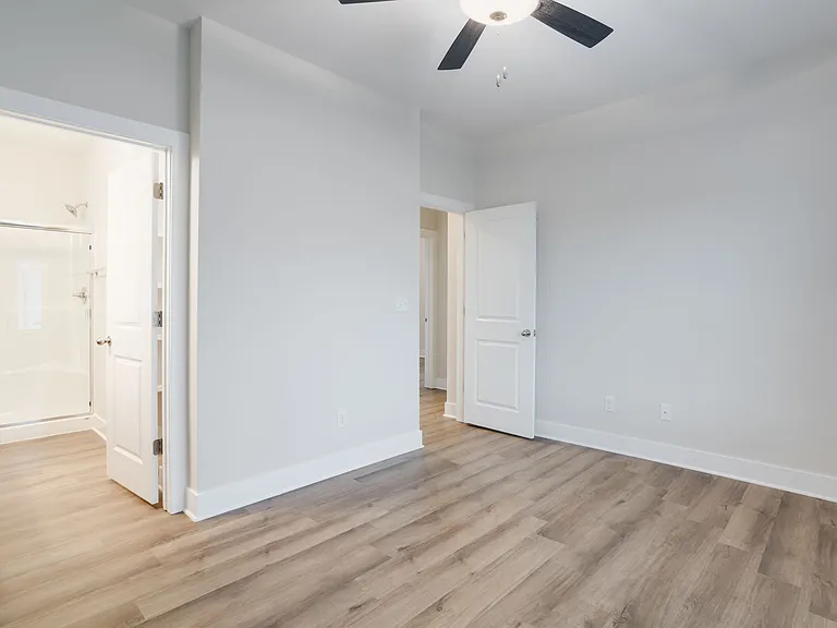 473 E Harper St — Photo 16