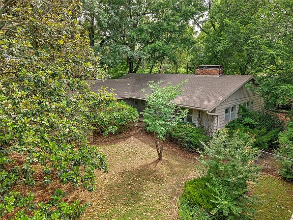 2nd image of 1917 N Woodland Ave