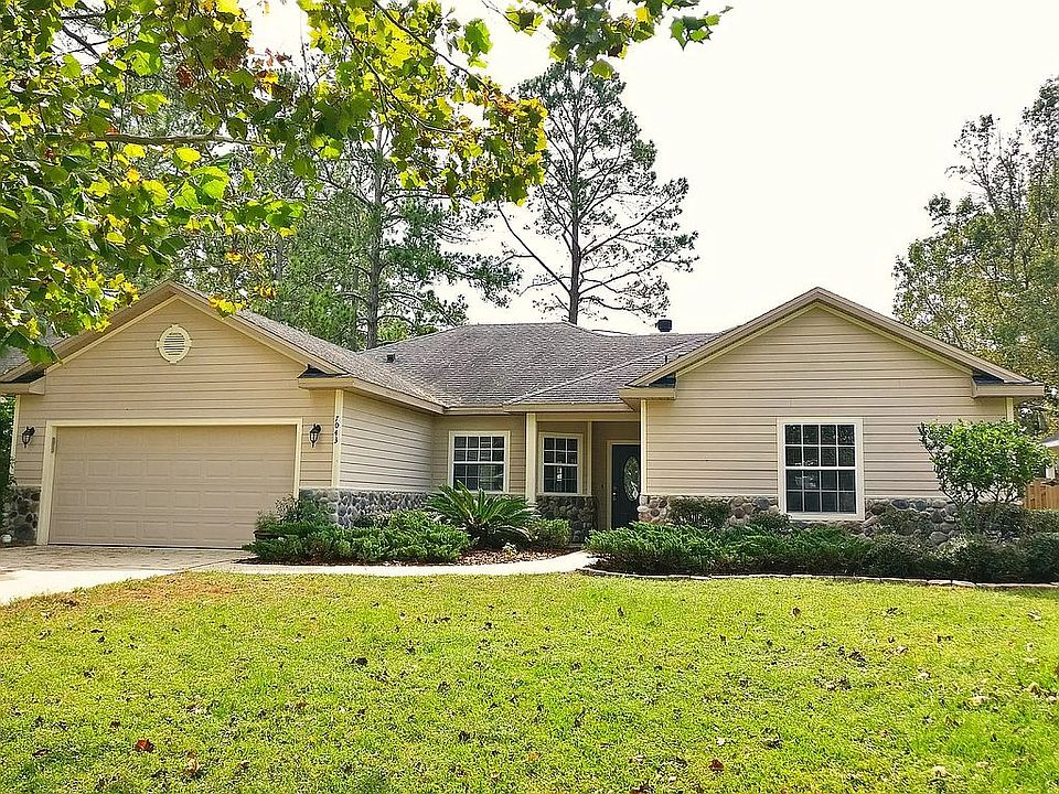 1st image of 7043 NW 121st Ave