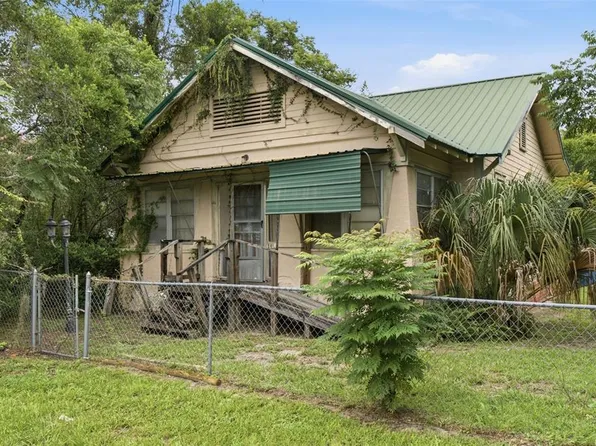 1413 E NEW YORK AVENUE, DELAND, FL 32724