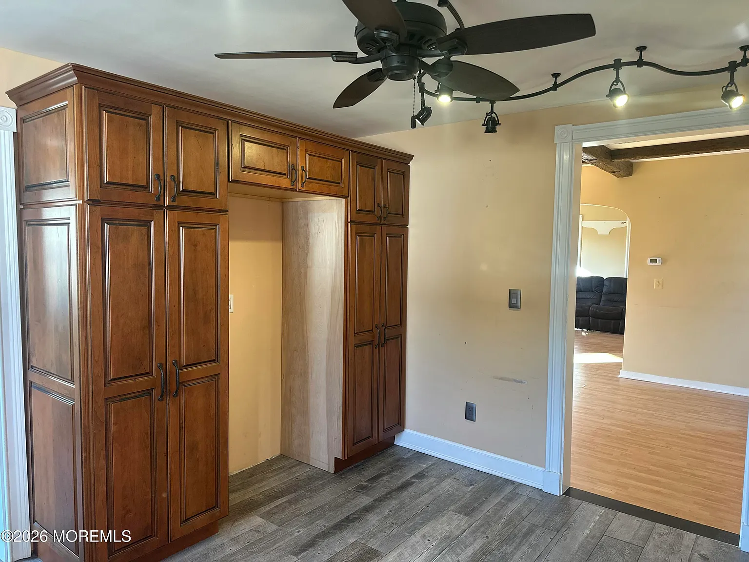 3 bed, 1.5 bath, $3,695 — Photo 3
