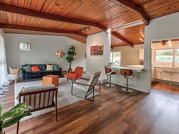 4th image of 3348 Lynnray Dr #0
