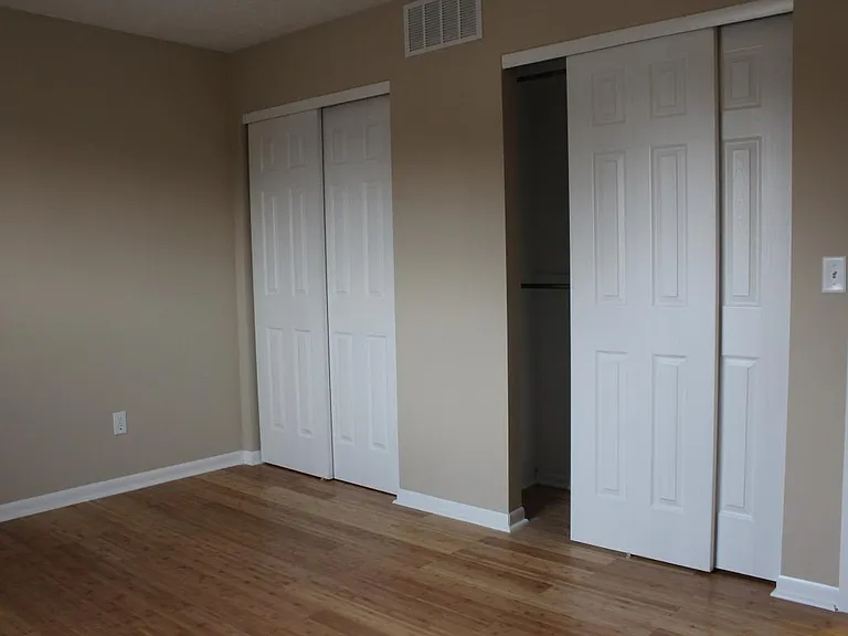 7690 Old Foxe Ct — Photo 17