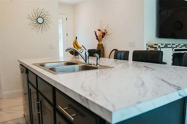 2499 Spring Breeze Dr — Photo 35