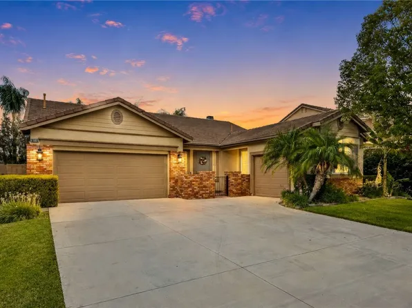 28712 Lantern Park Ln, Menifee, CA 92584