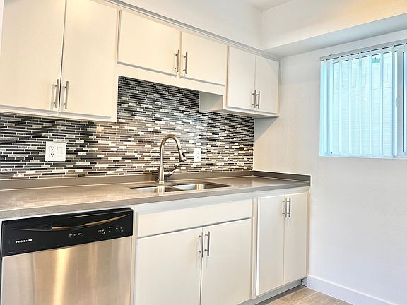 5th image of 6542 N 17th Ave APT 2