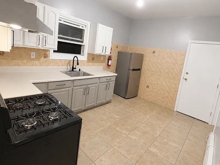 384 Badger Ave #3 — Photo 9