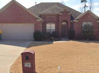 316 Corondelet Ln, North Little Rock, AR 72113