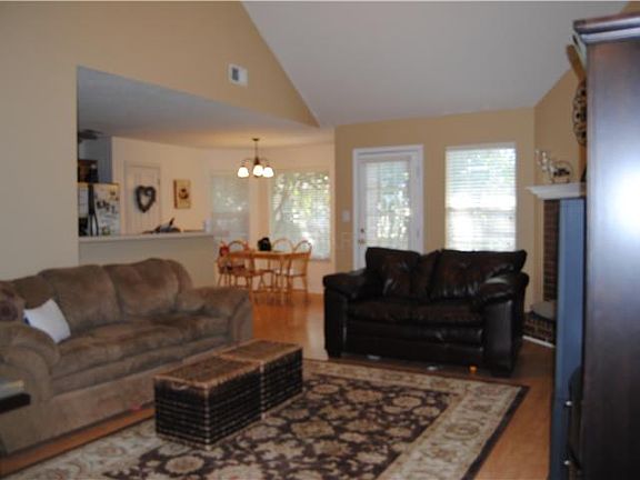 4th image of 7093 Show Boat Ln