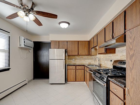 3rd image of 2124 N Harlem Ave APT 3E