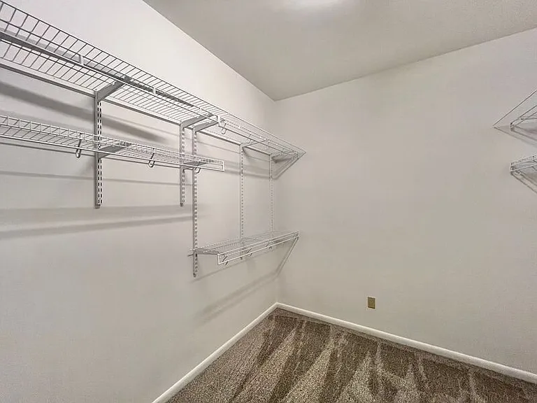 3005 Hickory Tree Pl — Photo 16