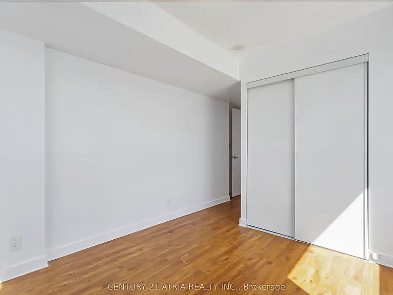 38 Lee Centre Dr #2910 — Photo 31