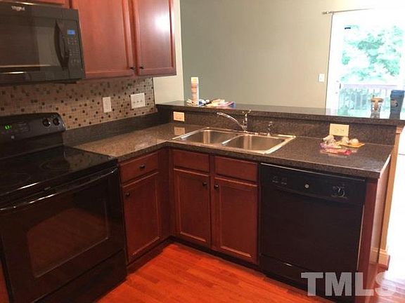 3rd image of 4619 Lemongrass Ln