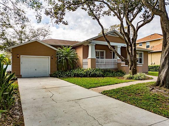 3rd image of 2804 Sanders Dr