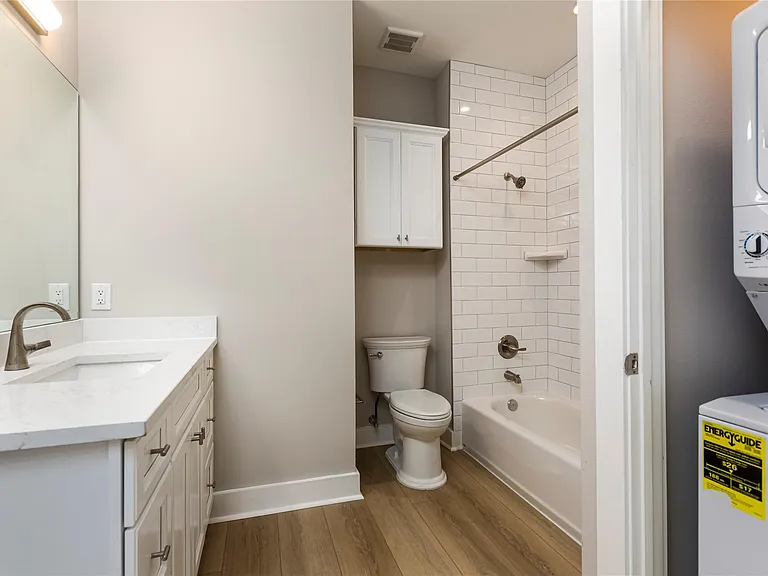12 Evia Main St #2204 — Photo 8