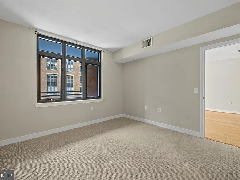 1117 10th St NW #302 — Photo 19