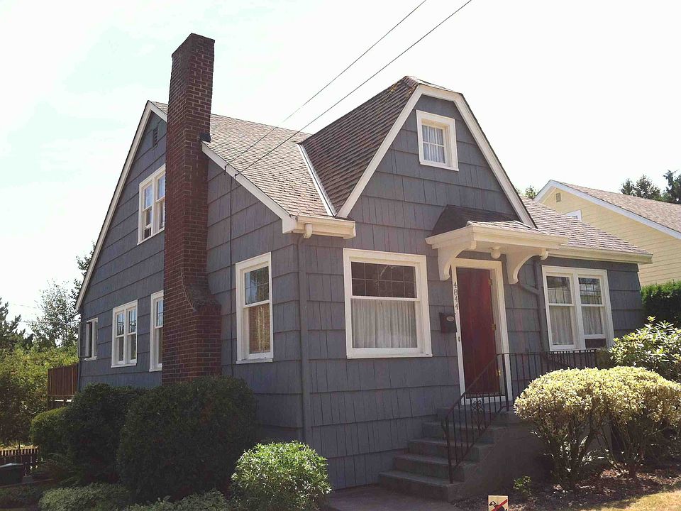 2nd image of 4844 38th Ave NE