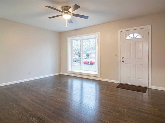5th image of 11544 Framingham Dr