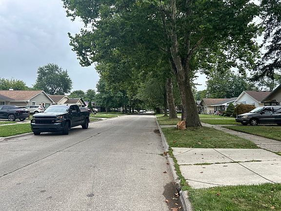5th image of 7848 Dudley St