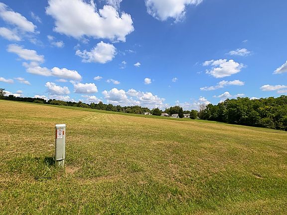 4th image of 15065 Lakeshore Blvd Lot 2048 & 204