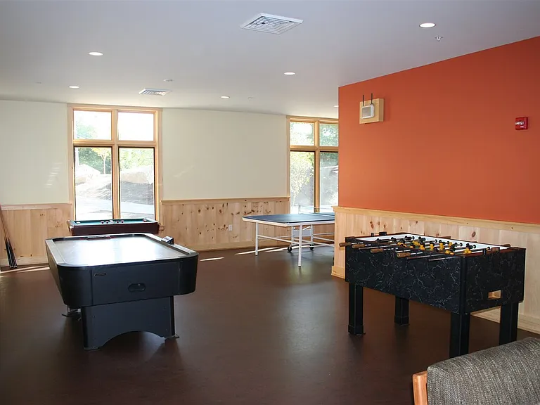 42 Pleasant Dr — Photo 18