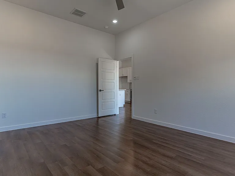 3320 Brazos River Dr — Photo 5