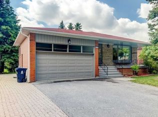 11 Bowhill Cres, Toronto, ON M2J3S1