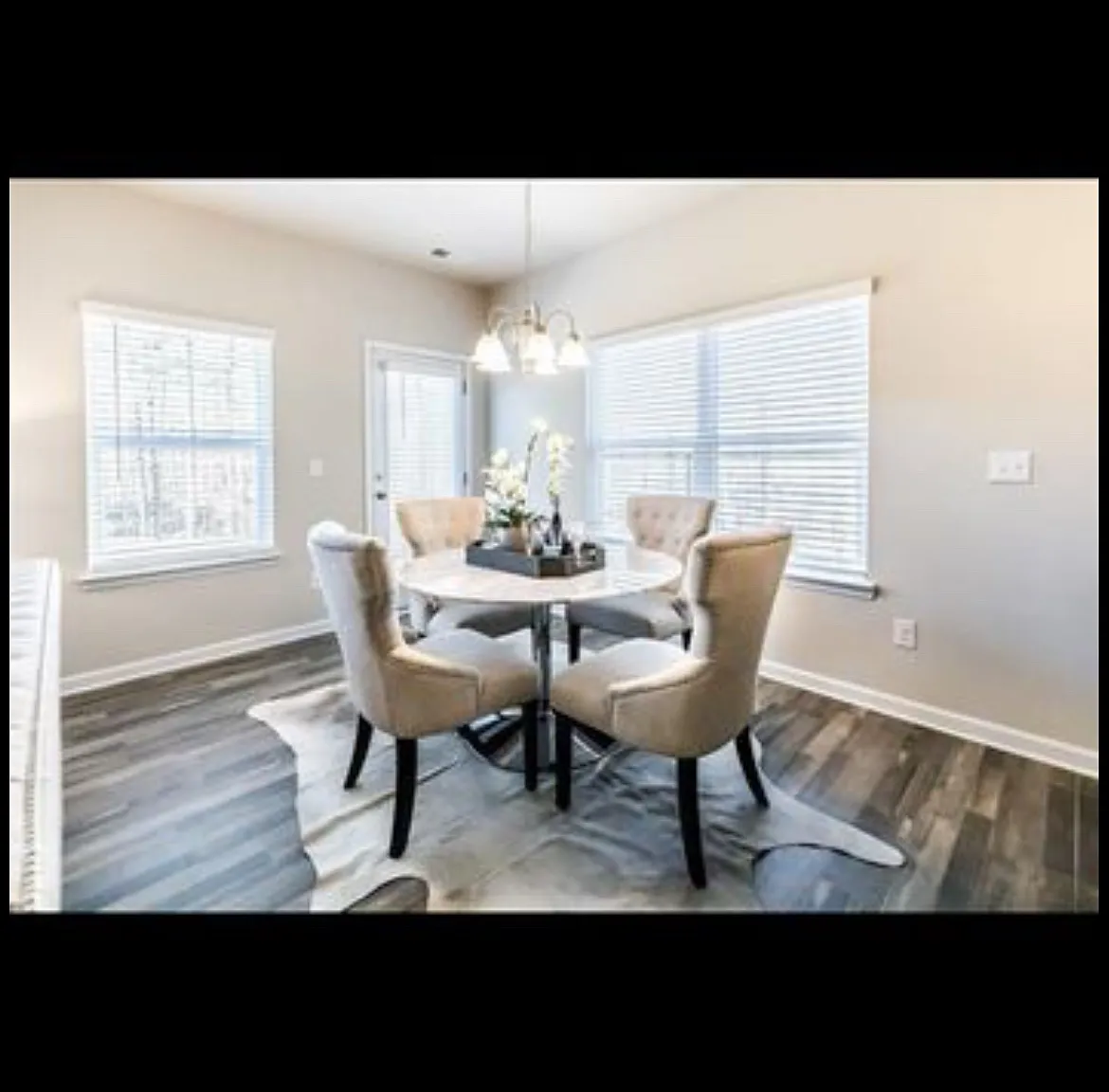 3 bed, 2.5 bath, 1500 sqft, $2,000 — Photo 4