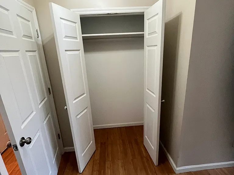 111-113 Chestnut St #6 — Photo 9