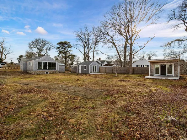 18 Cross Street, Dennis Port, MA 02639