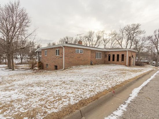 312 E 9th St Ellsworth Ks 67439 Mls 21776 Zillow