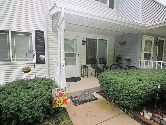 3rd image of 908 Douglas Ave