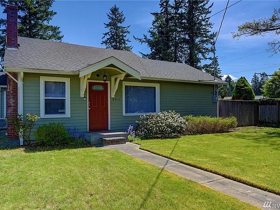 5th image of 8411 55th Ave NE