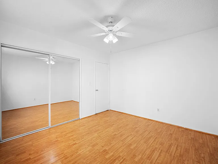 208 E Chevy Chase Dr #1 — Photo 11
