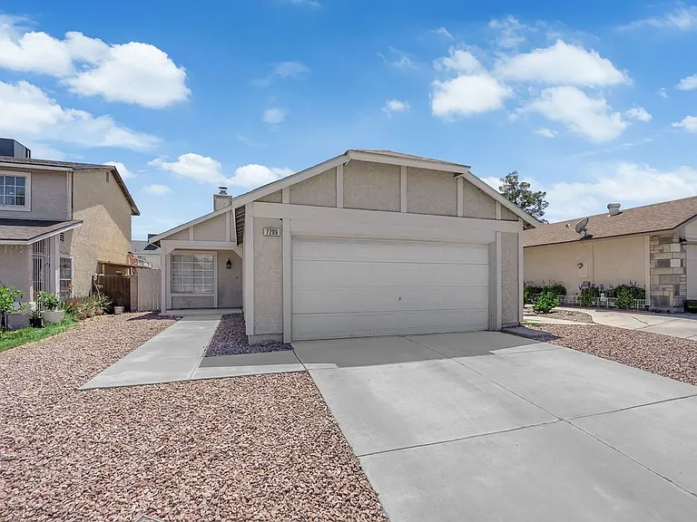 7209 Bronze Cir — Photo 12