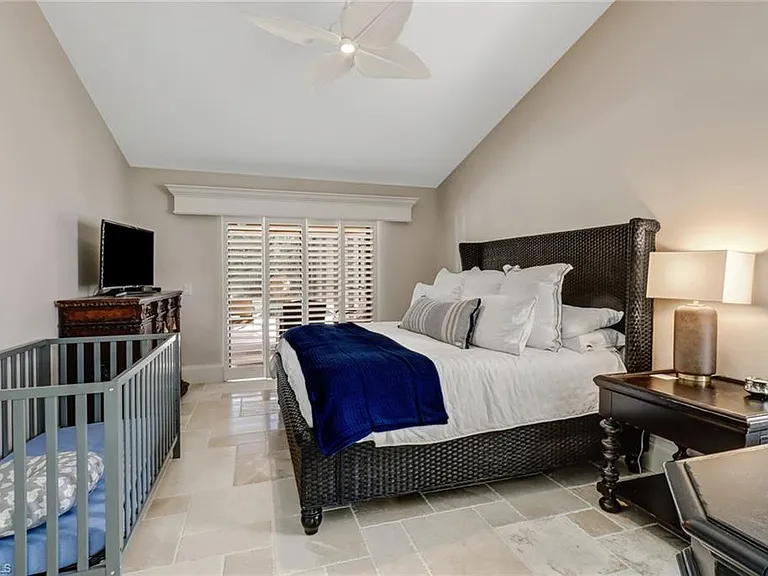 28567 Clinton Ln — Photo 17