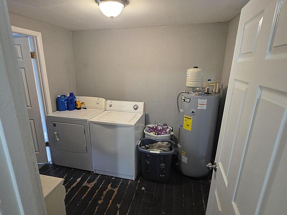 4th image of 9258 11TH Avenue