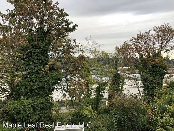 3rd image of 854 W Nickerson St #6680849
