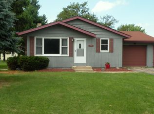 1146 Pebble Beach Ct, Twin Lakes, WI 53181