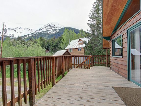4th image of 143 Alta Dr