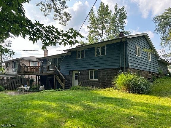 4th image of 13616 Branford Ave