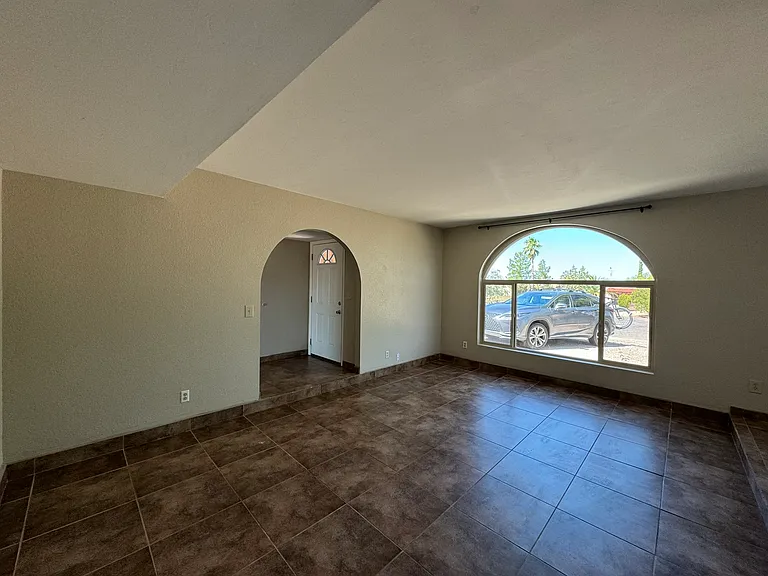 10 W Forrest Feezor St — Photo 8