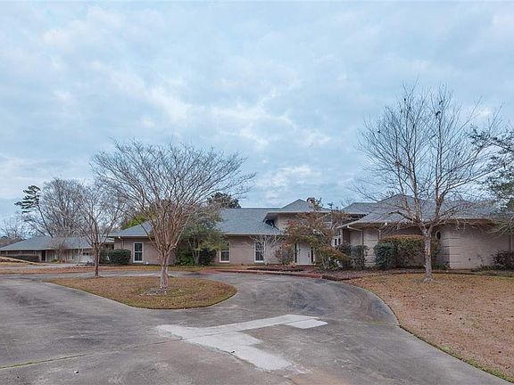 2nd image of 108 Summerwood Dr