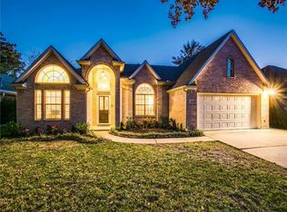 1909 Wood Creek Dr, Grapevine, TX 76051