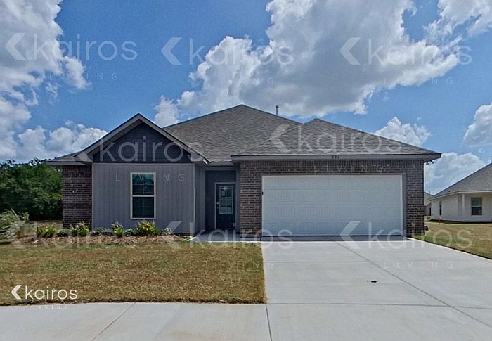 1st image of 204 Salvat Dr