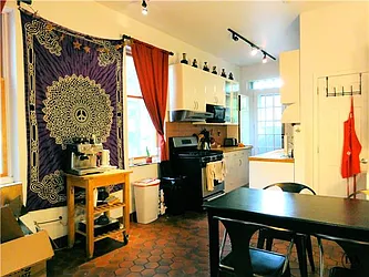 Rented by DSA Realty