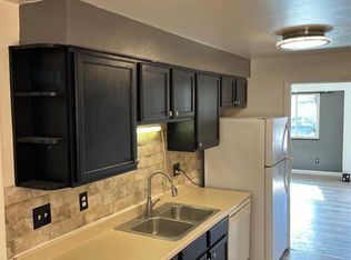 2881-2883 Benchwood Dr, Dayton, OH 45414