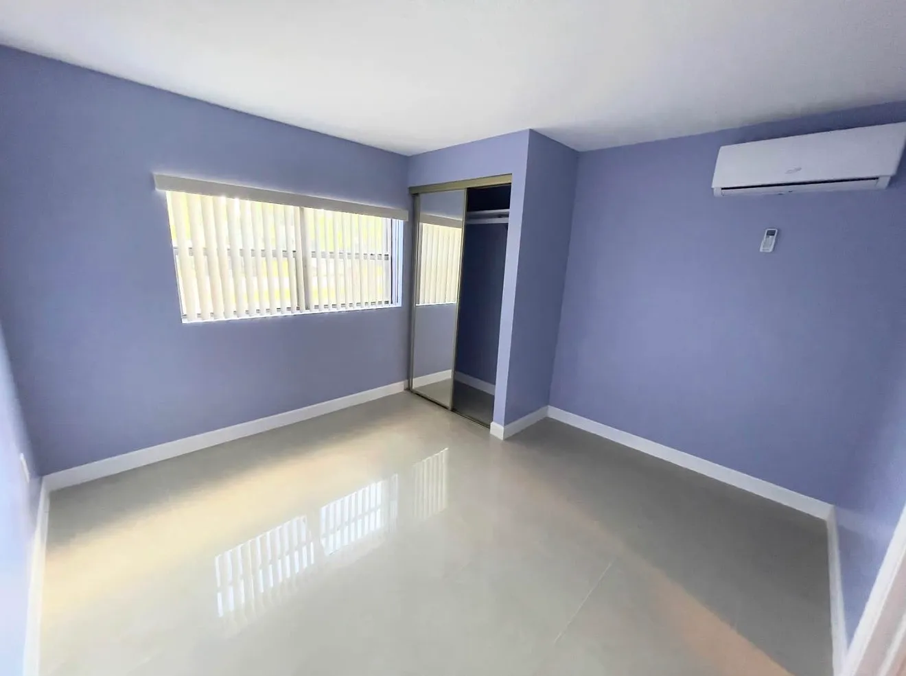 E Dayton Cir, Fort Lauderdale — Photo 1