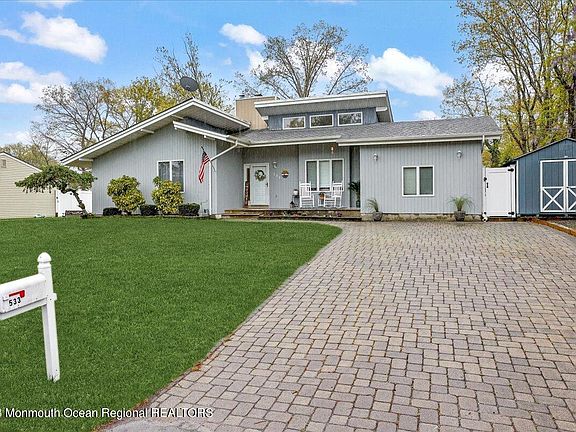 2nd image of 533 Elwood Street